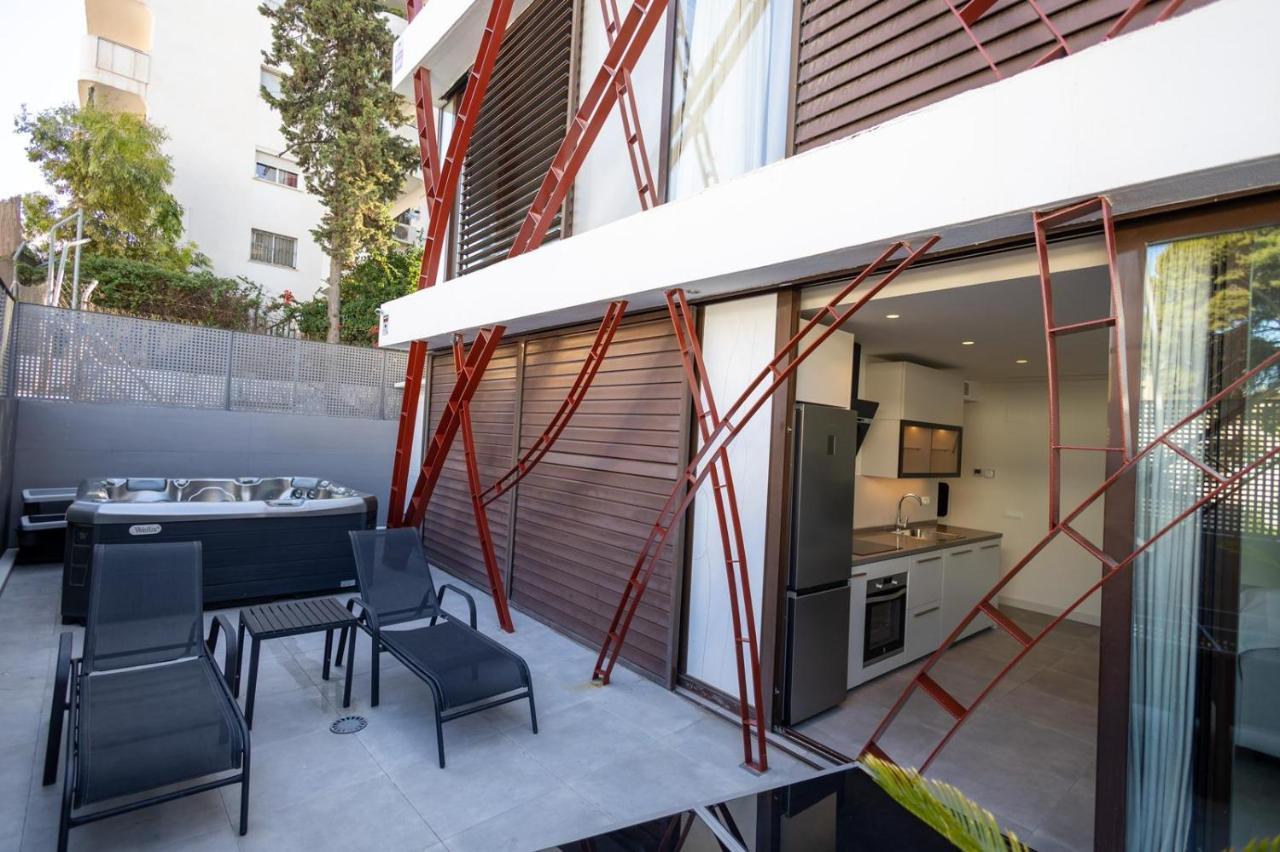 Nogalera Quintessence Apartment With Private Parking By Namaste Elite Торемолинос Екстериор снимка